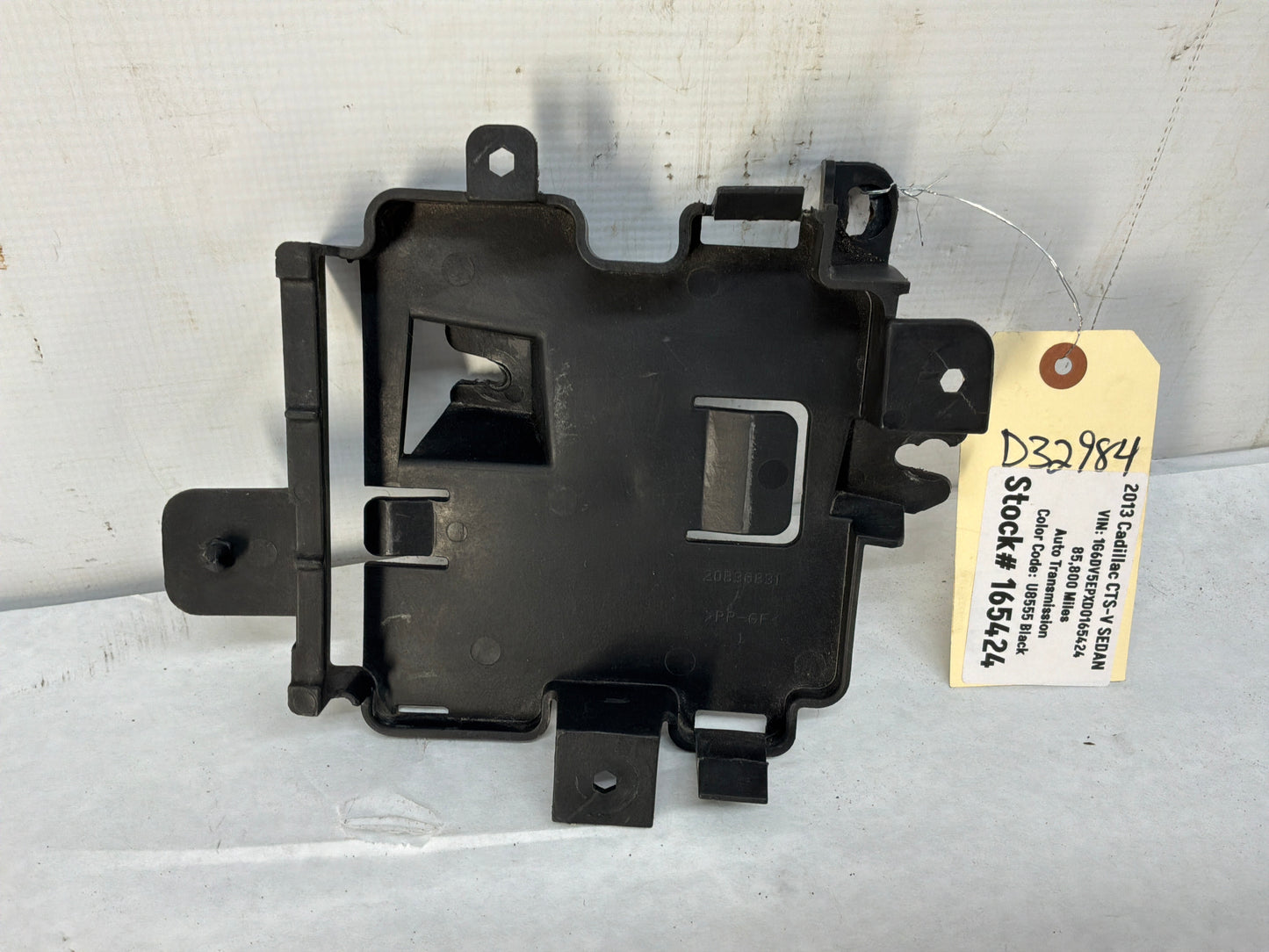 Bracket - Day's Parts Yard