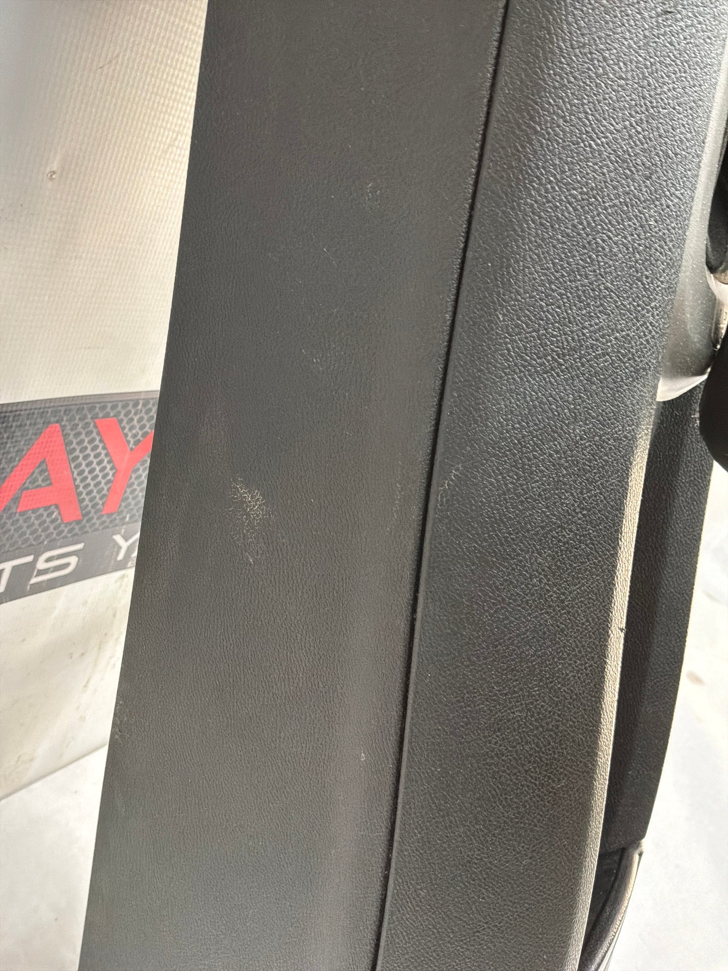 2015 Chevrolet Camaro SS 1LE Complete Center Console Arm Rest OEM