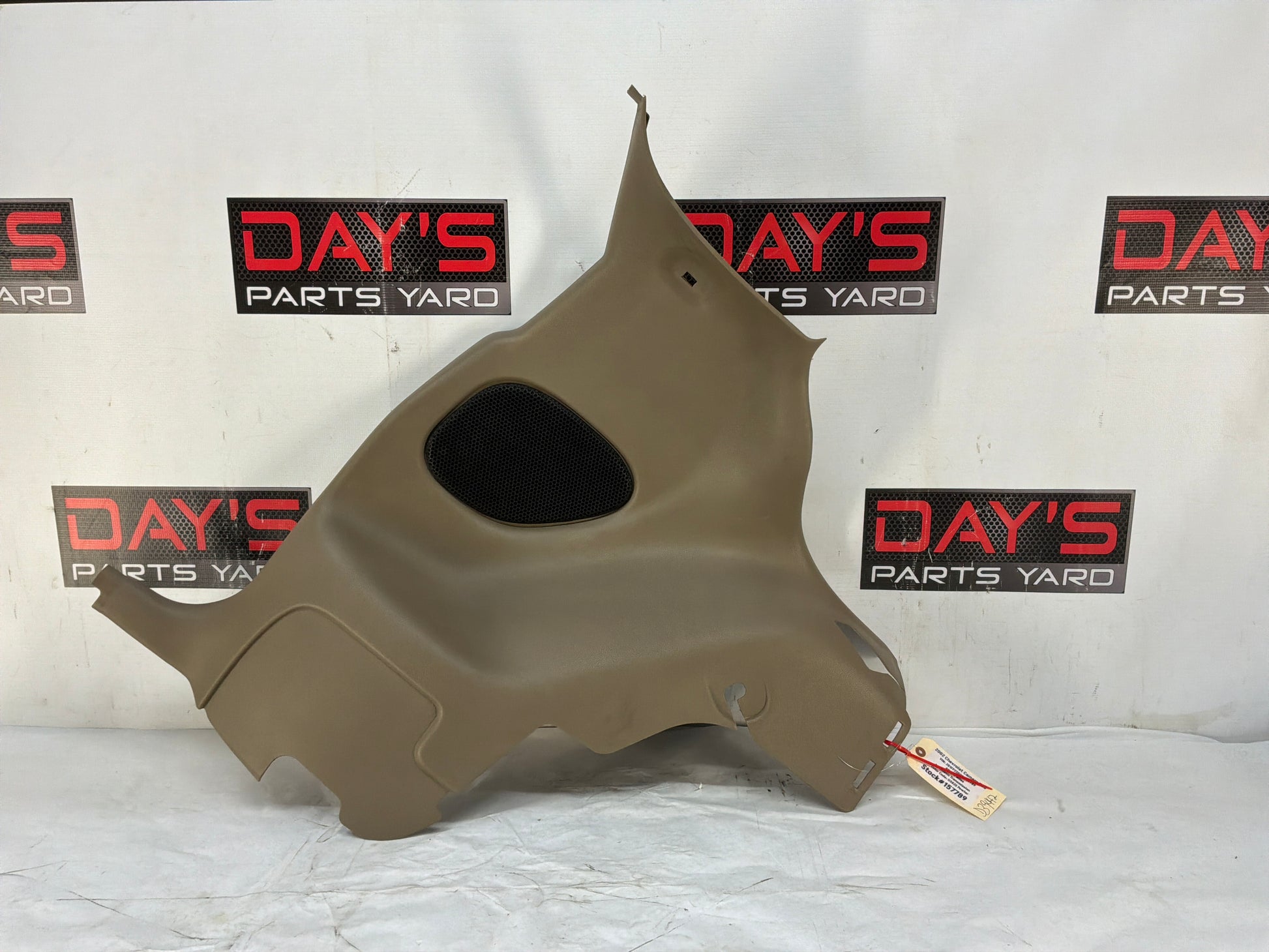 Rh rear door panel - Day's Parts Yard