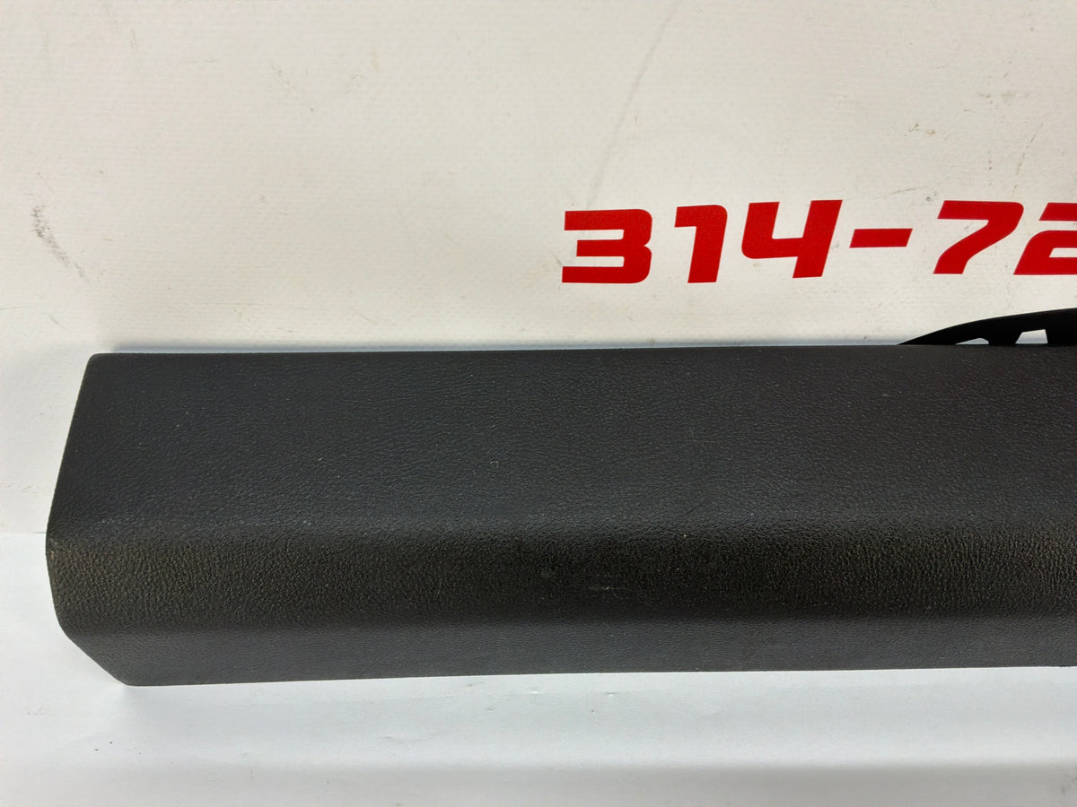 2014 Chevy SS Sedan RH Passenger Front Interior Carpet Retainer Sill Moldings Trim OEM