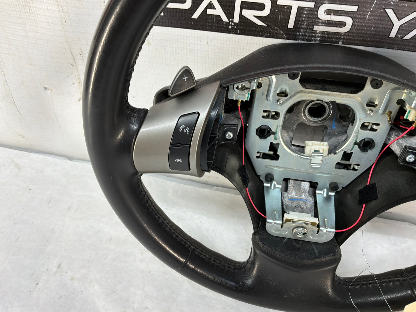 Steering wheel - Day's Parts Yard