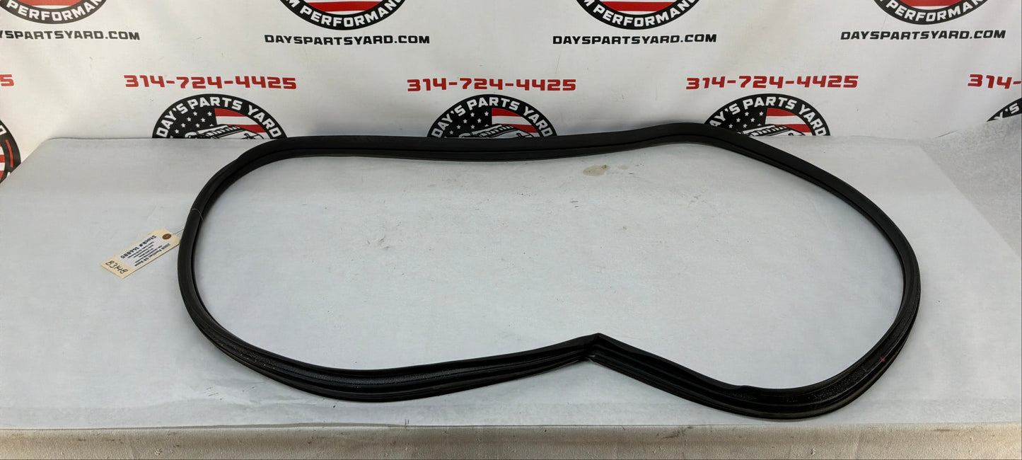 2008 Pontiac G8 Base LH Driver Rear Door Weather Strip Rubber Seal OEM