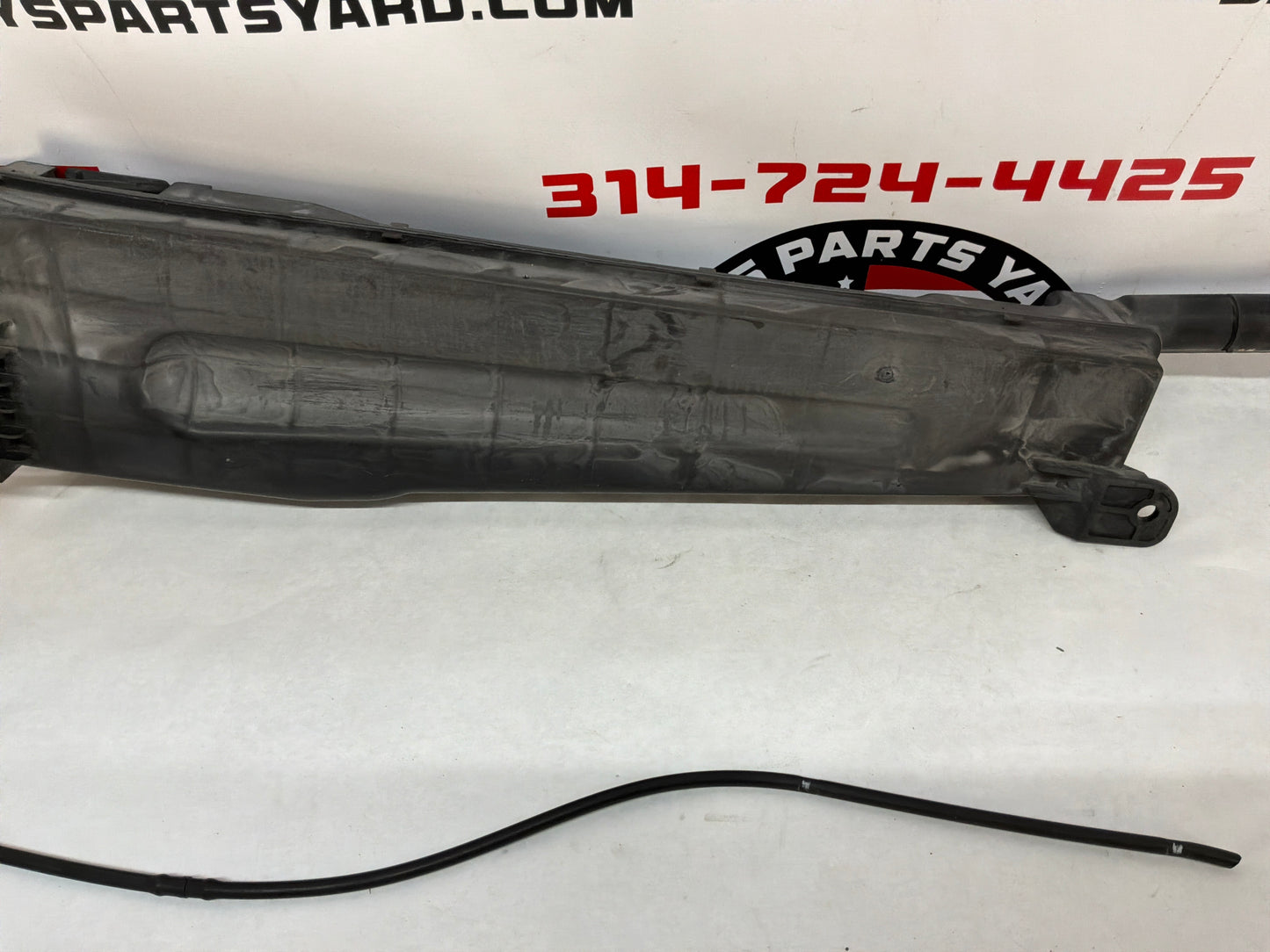 2008 Pontiac G8 Base Windshield Washer Reservoir Overflow Tank Bottle OEM