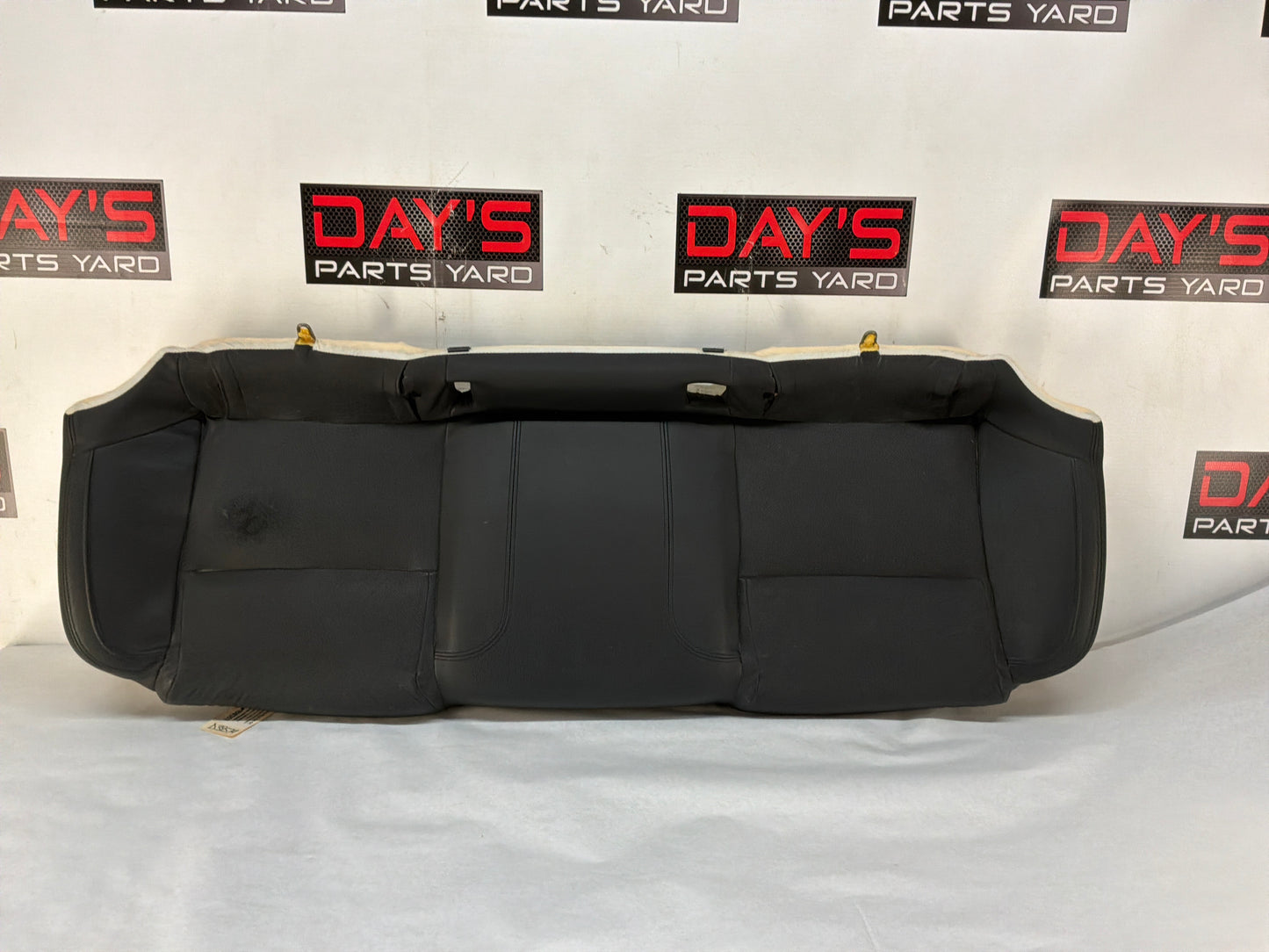 Seats - Day's Parts Yard