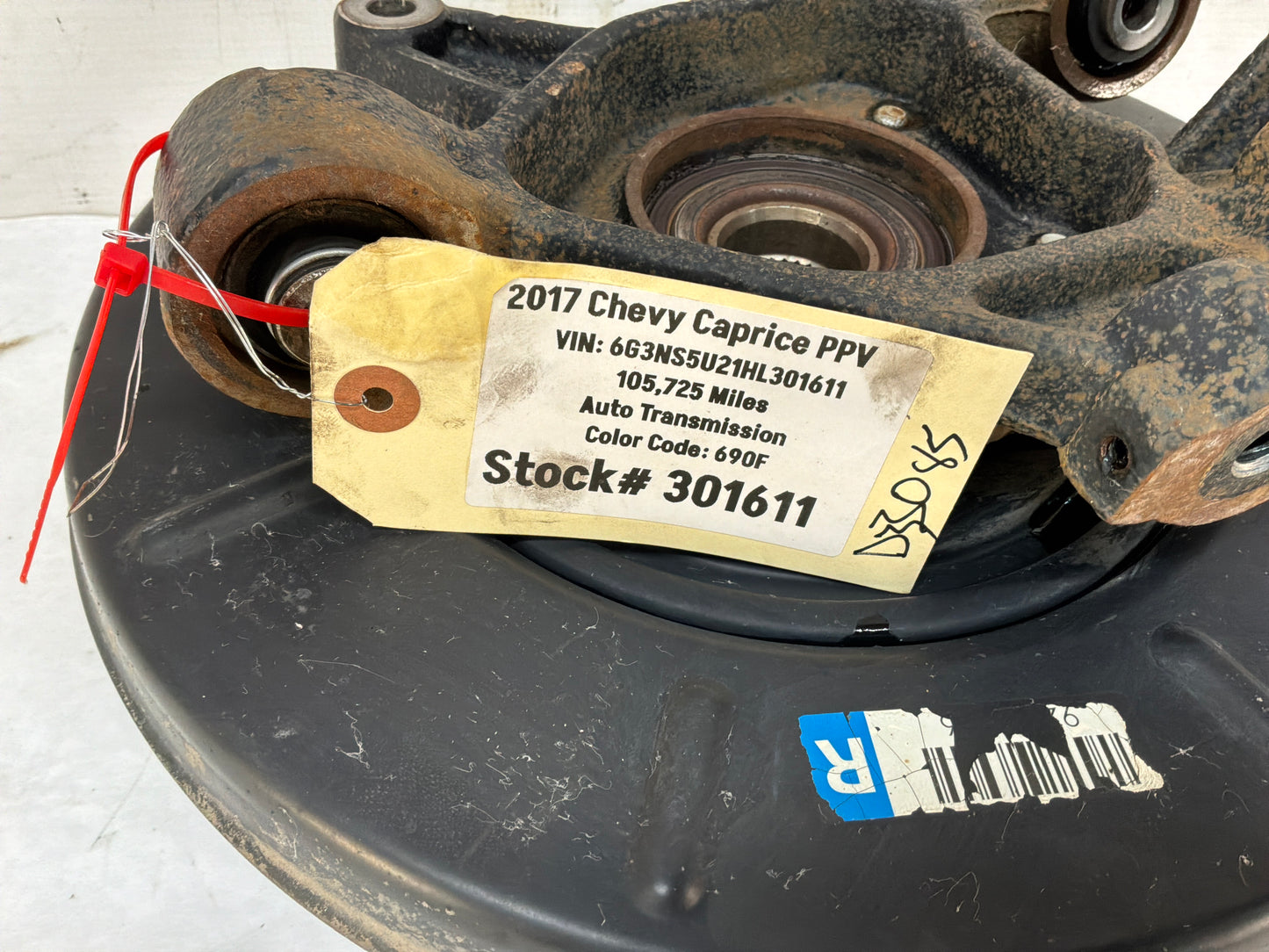 2017 Chevy Caprice PPV RH Passenger Rear Suspension Spindle Hub Knuckle Wheel Bearing OEM - Day's Parts Yard