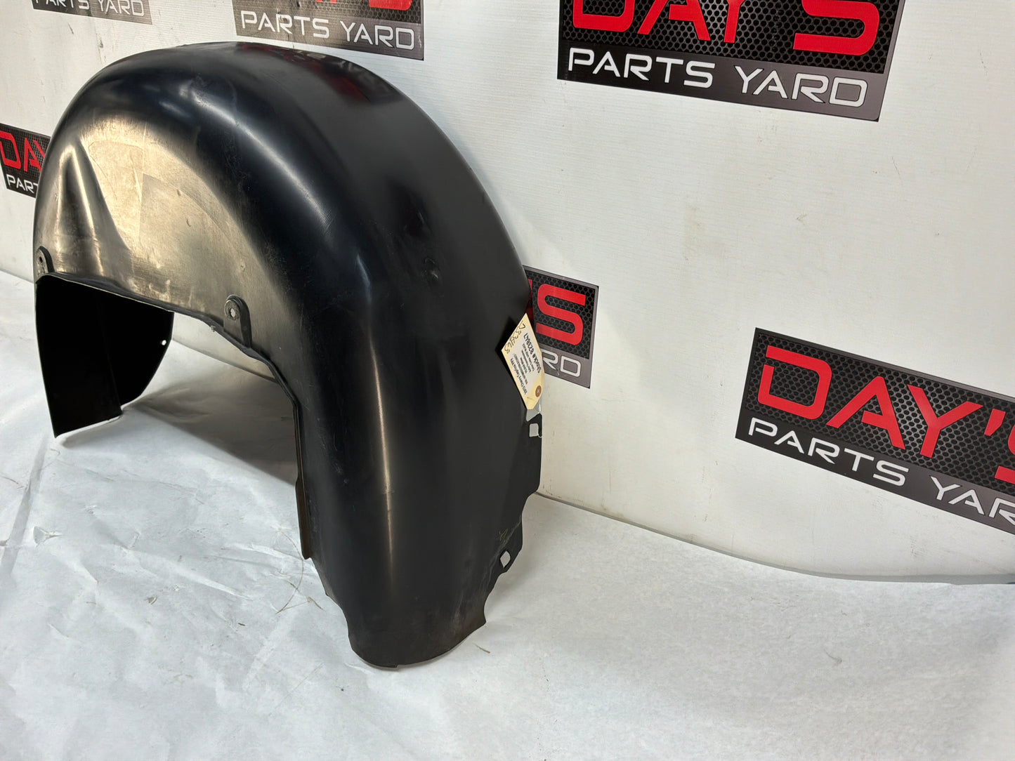 Lh wheel liner - Day's Parts Yard