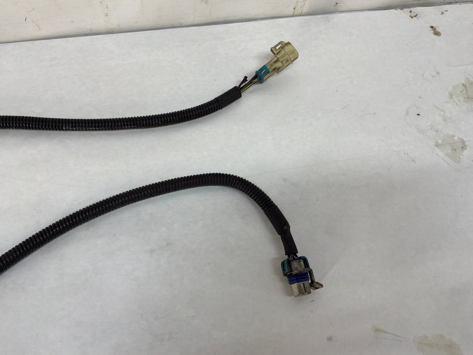 O2 wire extension - Day's Parts Yard
