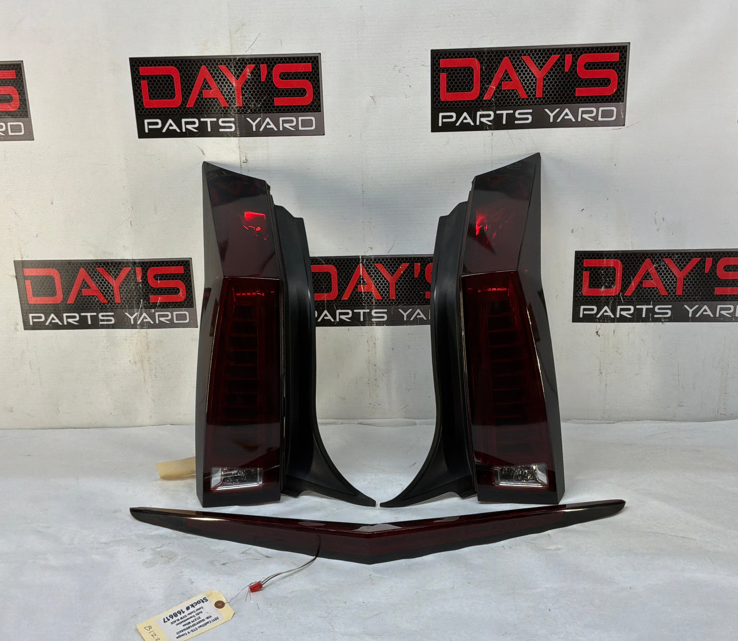 2011 Cadillac CTS-V Coupe RH & LH Taillight Tail Light w/ 3rd Brake Light OEM