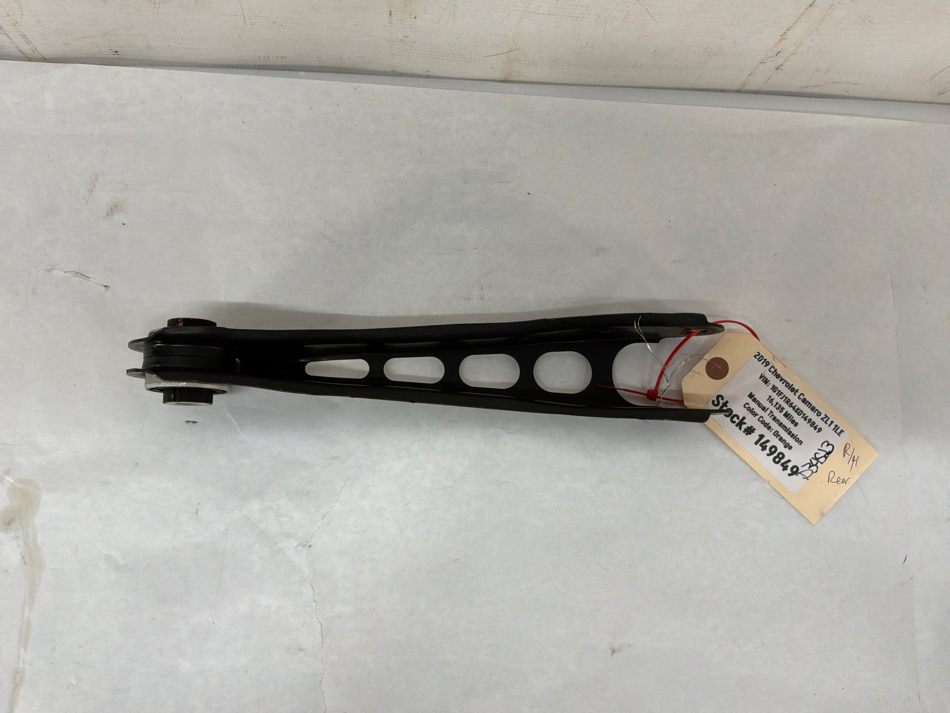 Rh rear control arm - Day's Parts Yard