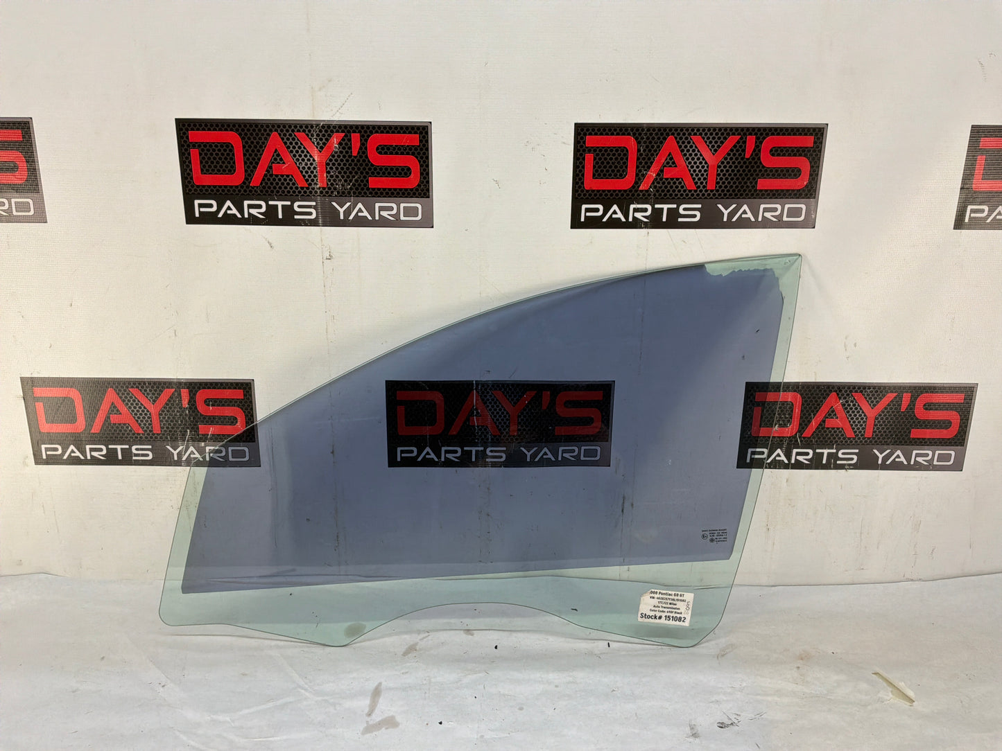 2008 Pontiac G8 GT LH Driver Front Door Window Glass OEM