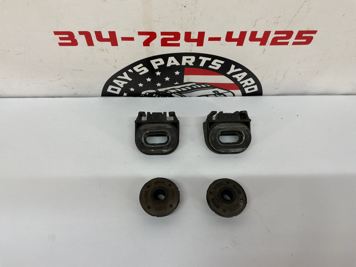 2009 Pontiac G8 GT RH & LH Upper & Lower Radiator Bracket Mounts Bushings OEM - Day's Parts Yard