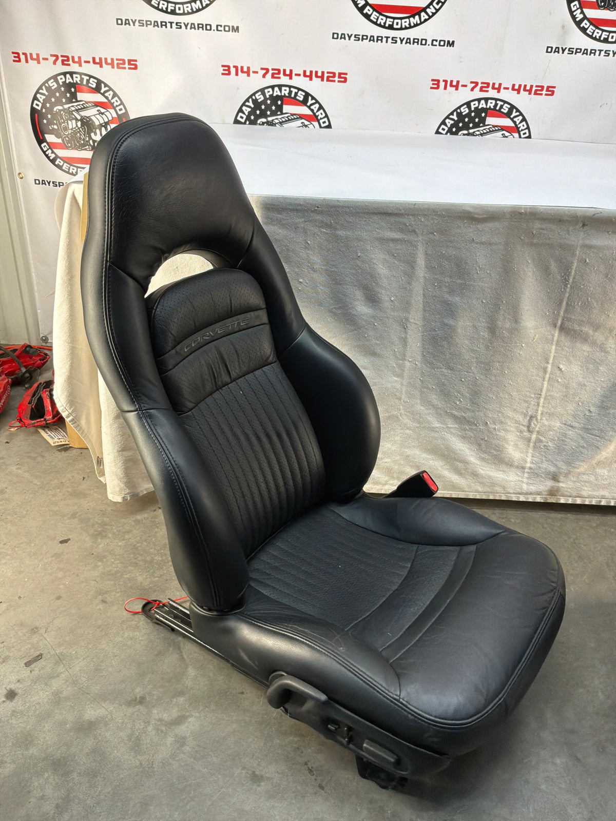 2002 Chevy C5 Corvette Convertible Seats RH & LH Front Black Leather Seats OEM