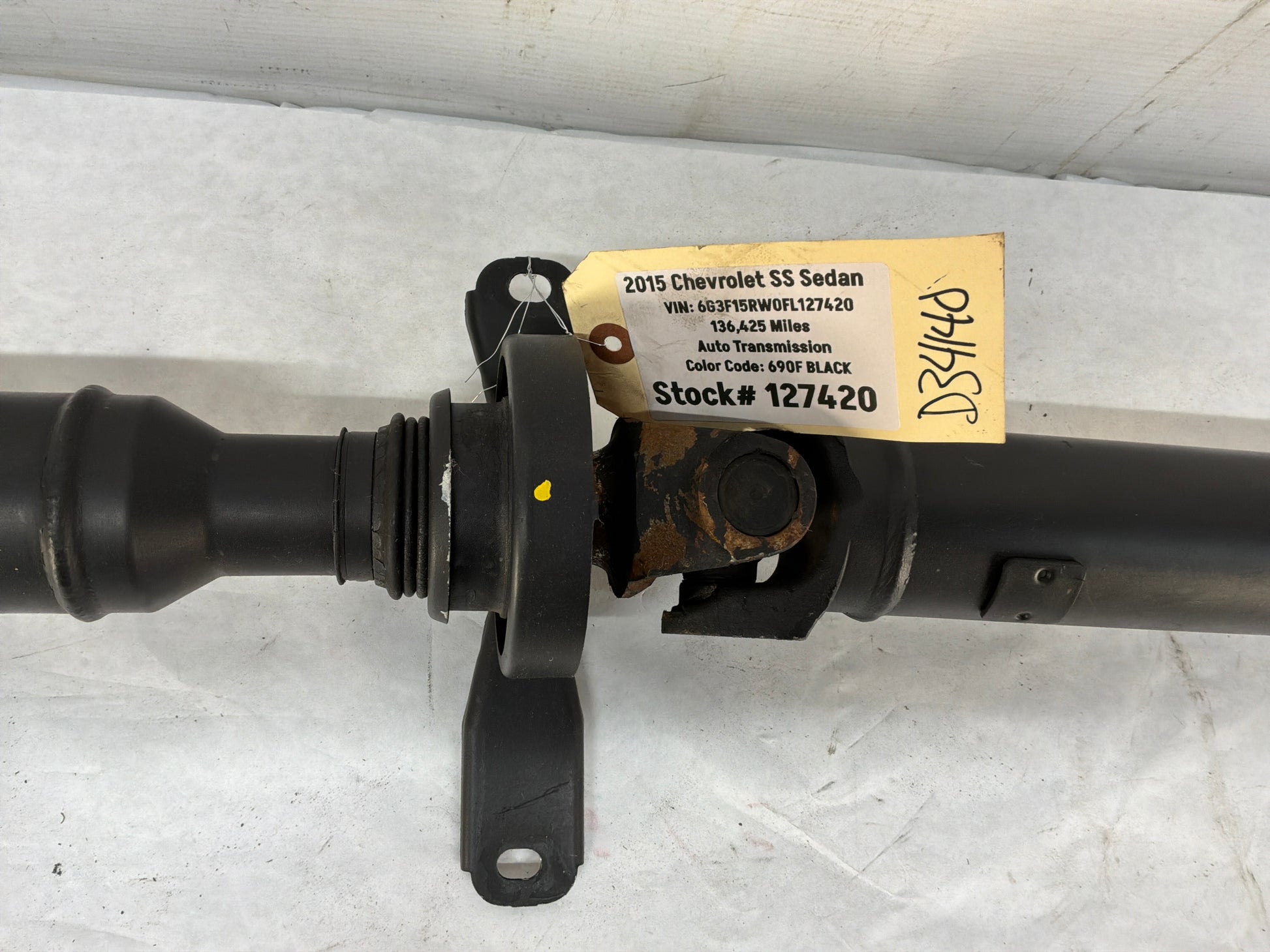 2015 Chevy SS Sedan Automatic Driveshaft Drive Shaft Propeller OEM - Day's Parts Yard