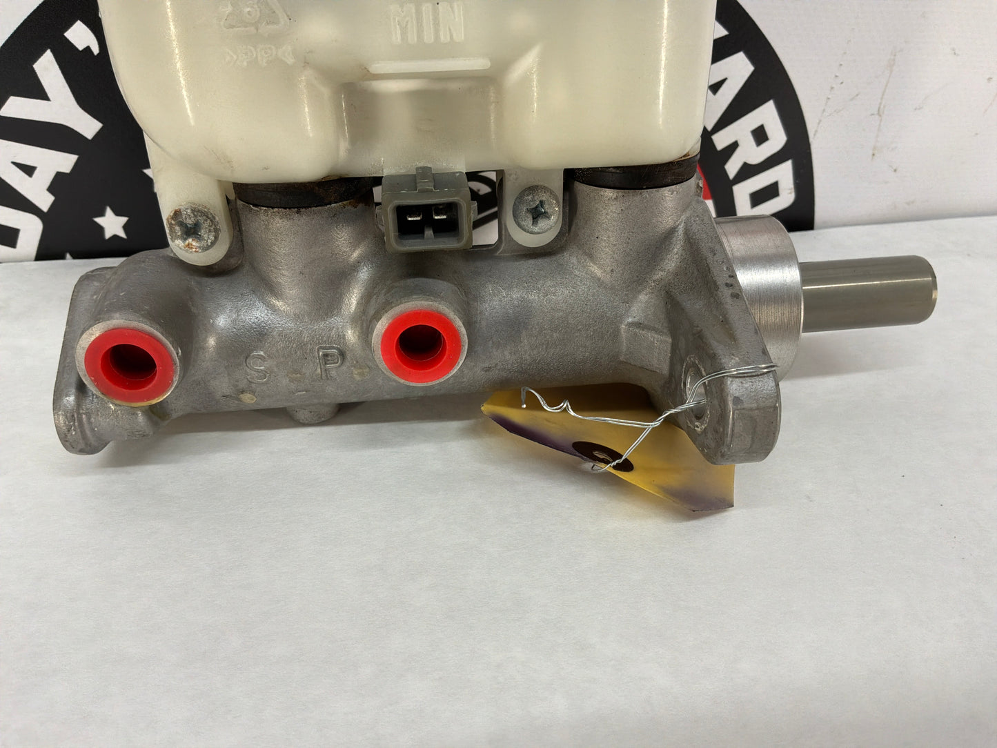 2005 Pontiac GTO Hydraulic Brake Master Cylinder OEM
