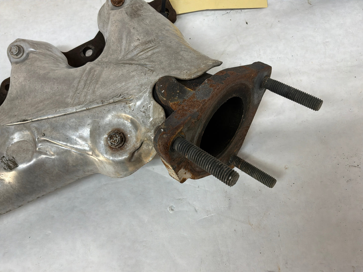 2012 Chevy Avalanche RH & LH Exhaust Manifolds Factory OEM
