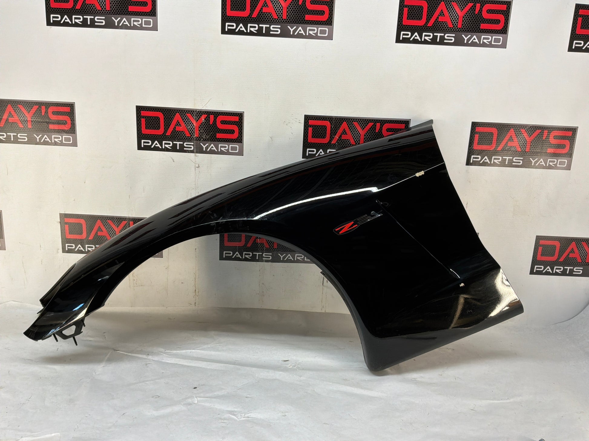 Lh front fender - Day's Parts Yard