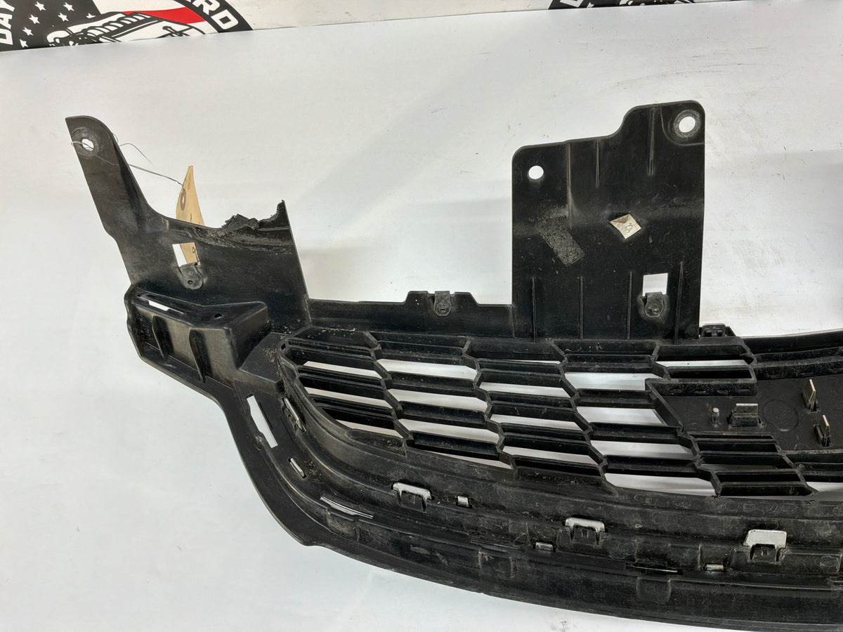 2017 Chevy SS Sedan Front Upper Grille OEM Damaged