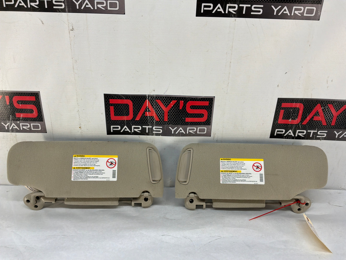 2002 Cadillac Escalade EXT RH & LH Sunvisor Sun Visor OEM