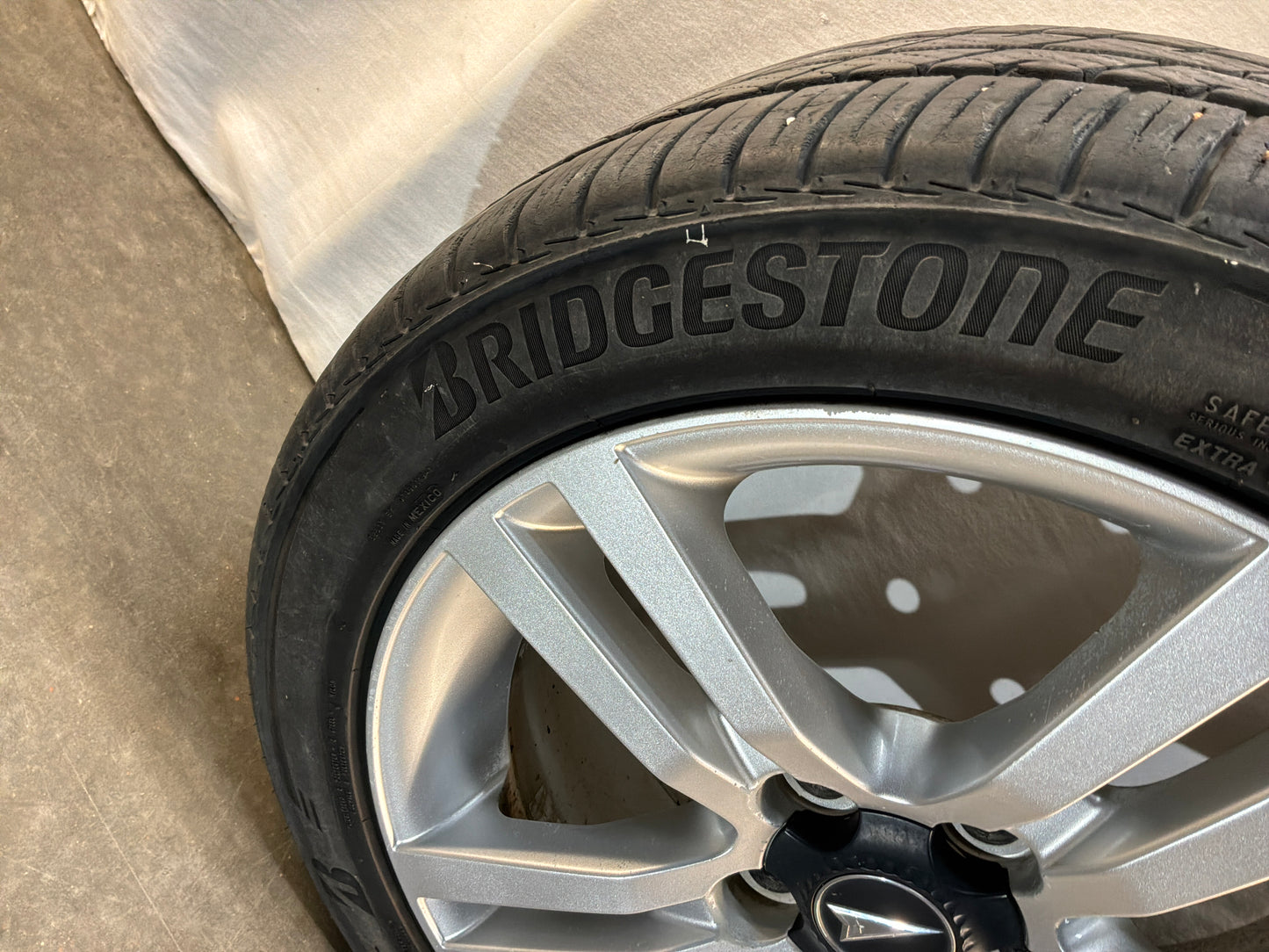 Wheels and tire - Day's Parts Yard