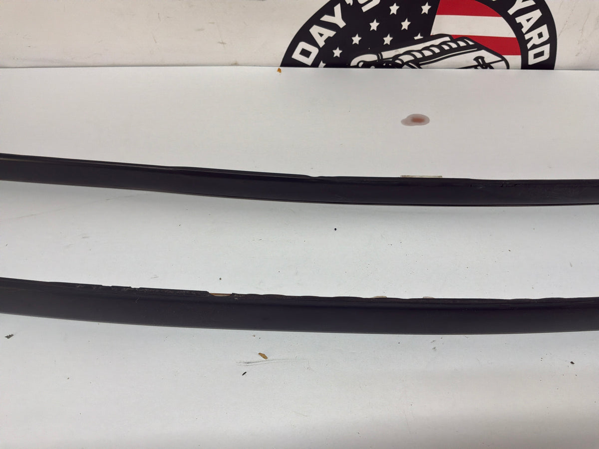 2006 Pontiac GTO RH & LH Roof Panel Joint Finish Trim Molding OEM