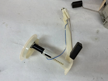 2014 Chevy SS Sedan Fuel Pump and Level Sending Unit Assembly OEM