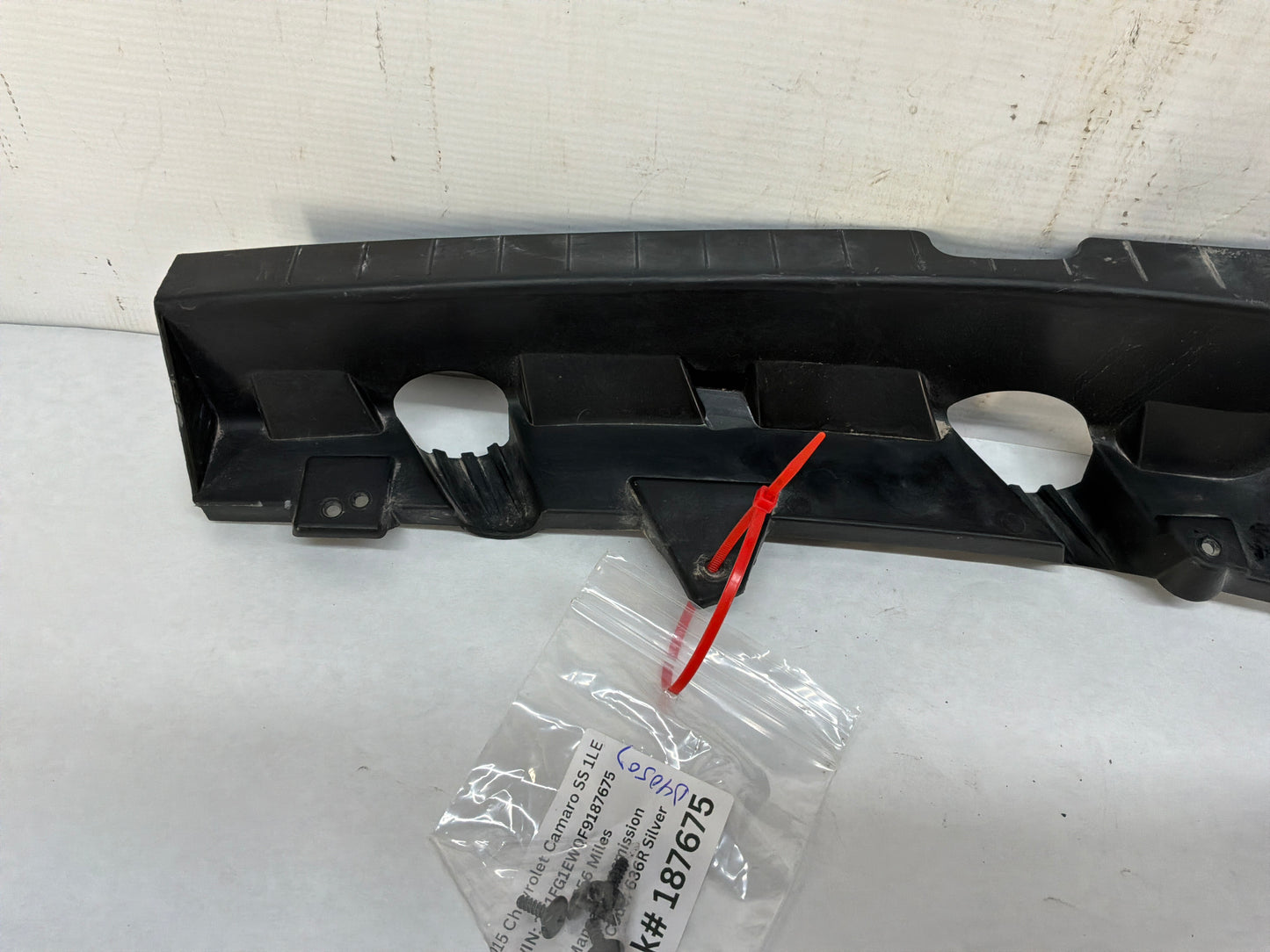 2015 Chevrolet Camaro SS 1LE RH Passenger Headlight Head Light Bumper Bracket Guide OEM