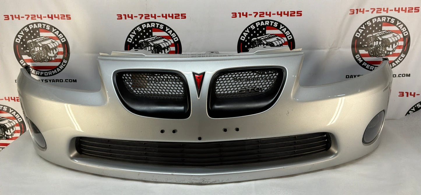 2005 Pontiac GTO Front Bumper Cover Fascia Silver OEM