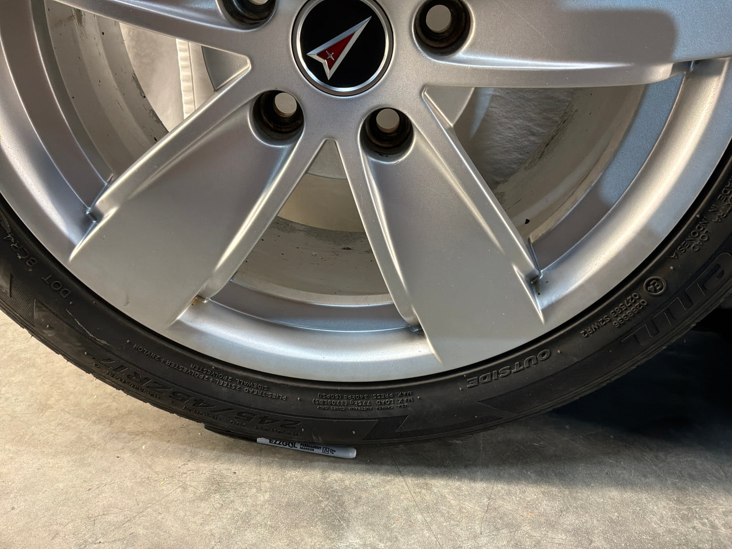 2004 Pontiac GTO Factory OEM 17X8 Wheels and Tires