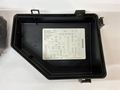 2008 Pontiac G8 Base Fuse Box w/ Lid Cover OEM