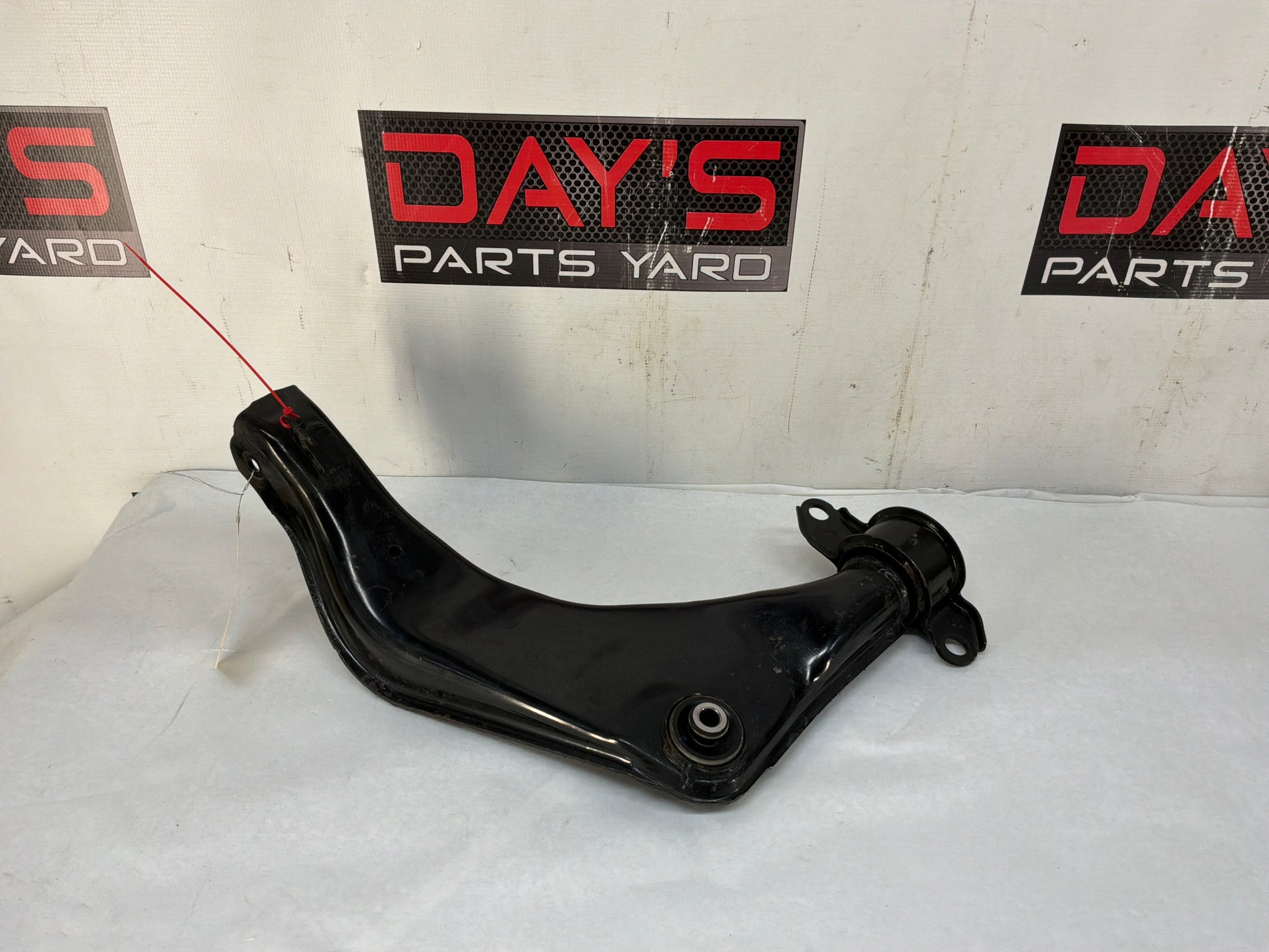 Rear rh control arm - Day's Parts Yard