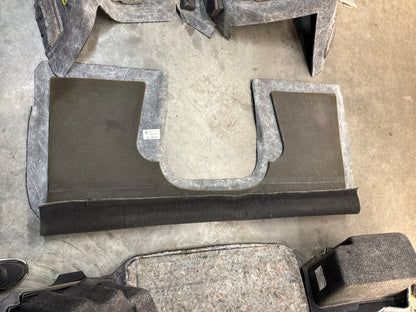 Complete floor carpet - Day's Parts Yard