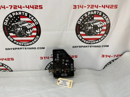 2011 Chevy Caprice PPV Engine Motor Bay Fuse Box Block OEM