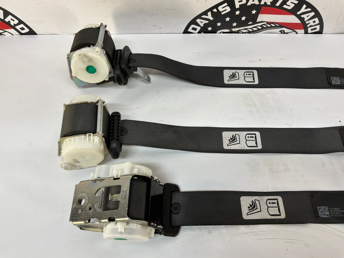 2015 Chevy SS Sedan Complete Rear Seat Belt Seatbelt Retractor Set w/ Buckle OEM