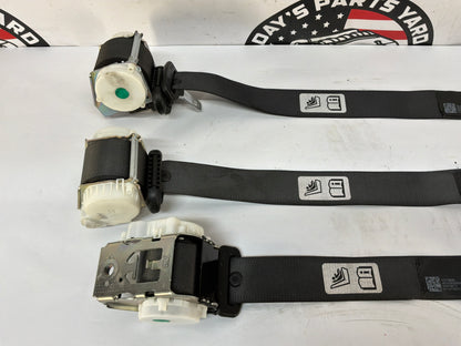 2015 Chevy SS Sedan Complete Rear Seat Belt Seatbelt Retractor Set w/ Buckle OEM