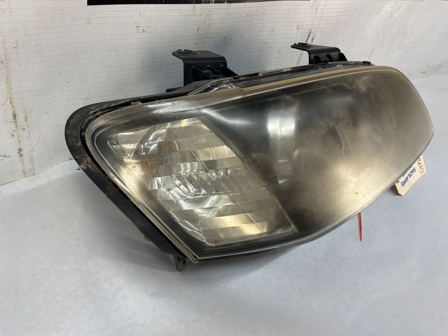 Rh headlight - Day's Parts Yard