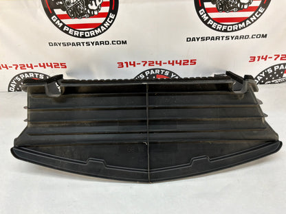 2008 Pontiac G8 Base Duct Radiator Engine Air Inle