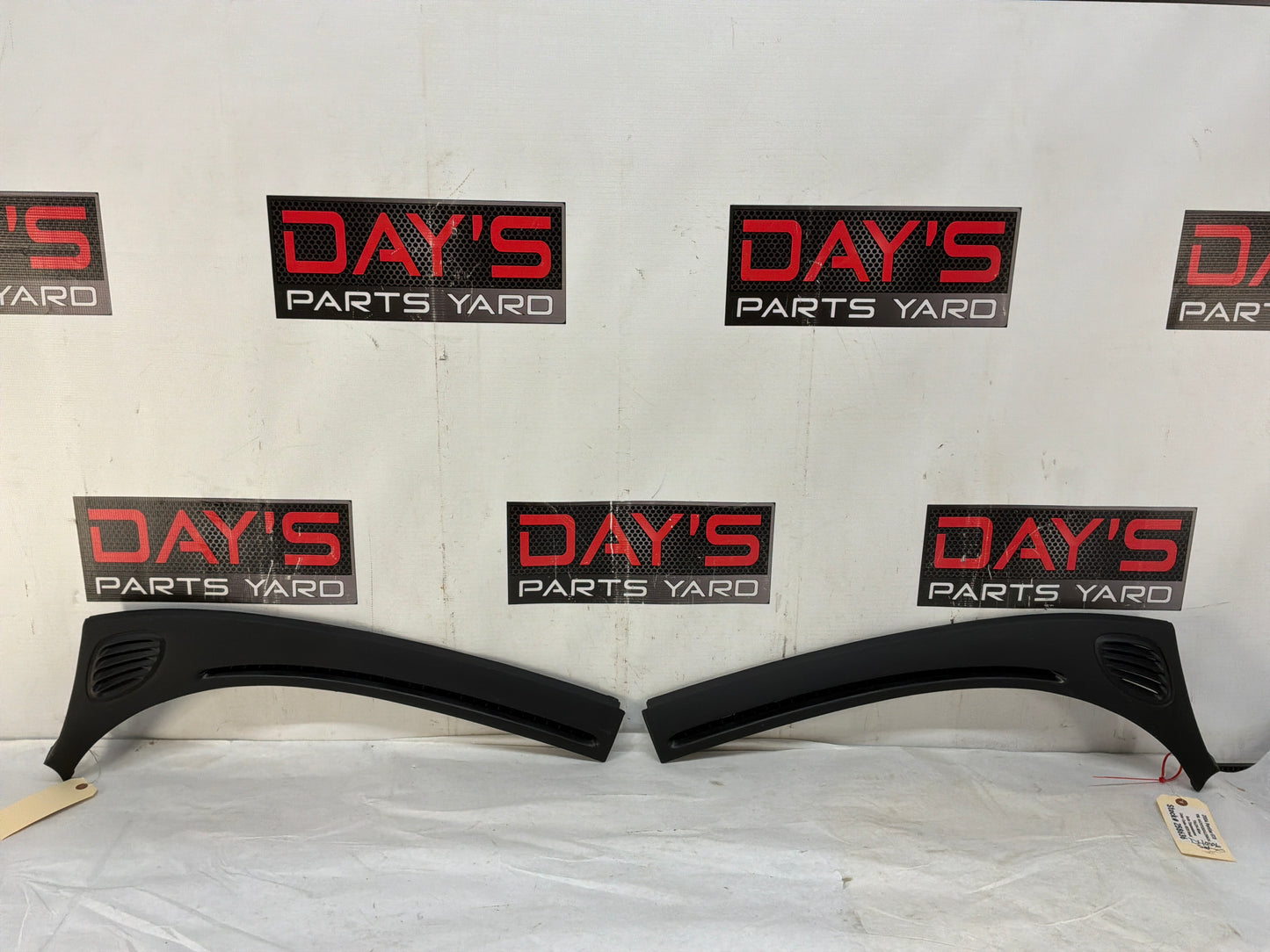 2004 Pontiac GTO RH & LH Dash Cowl Defrost Panels Vent Trim OEM