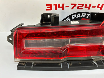 2015 Chevy Camaro SS 1LE RH Passenger Taillight Tail Light Lamp LED OEM