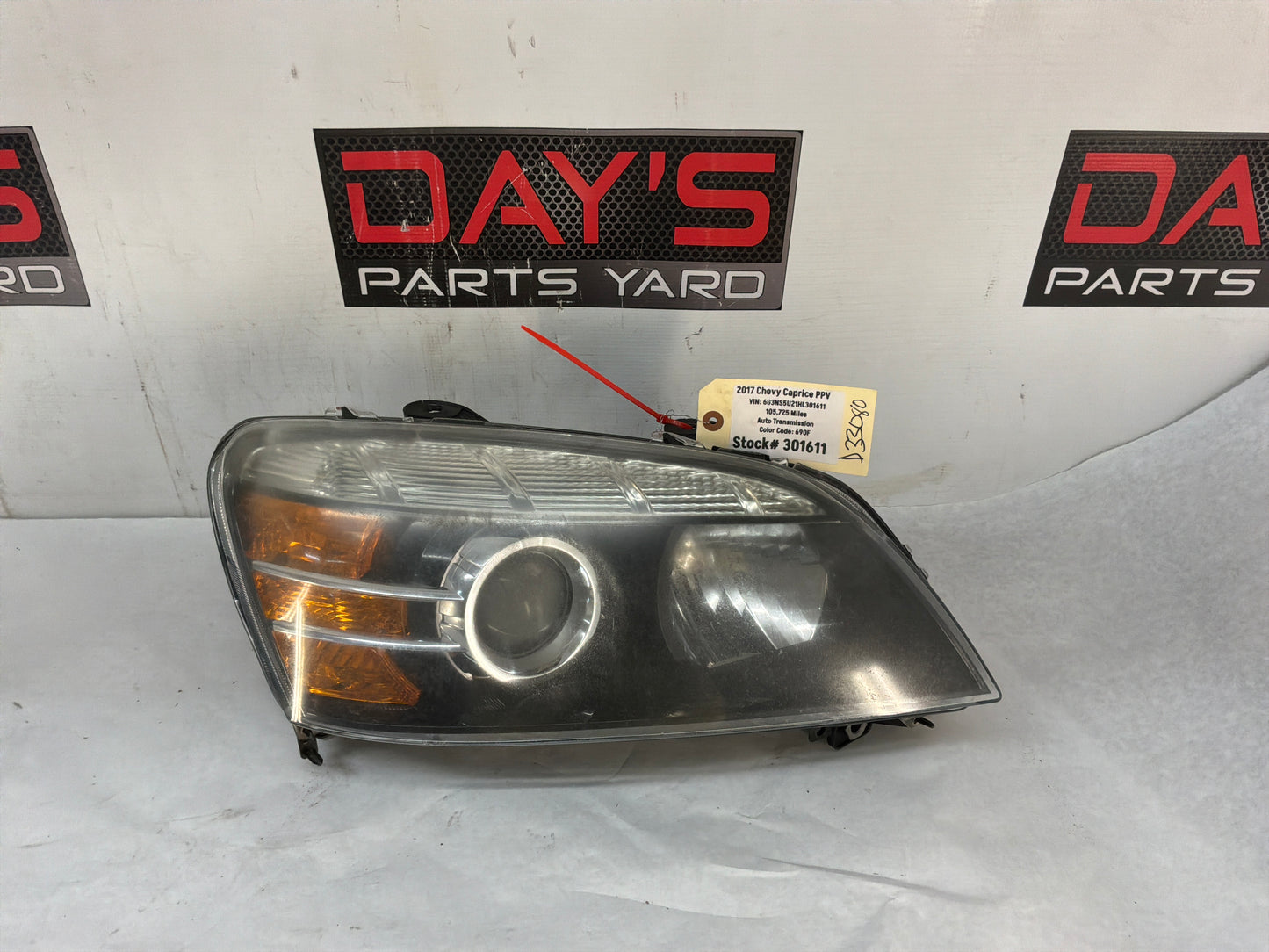 Headlight - Day's Parts Yard