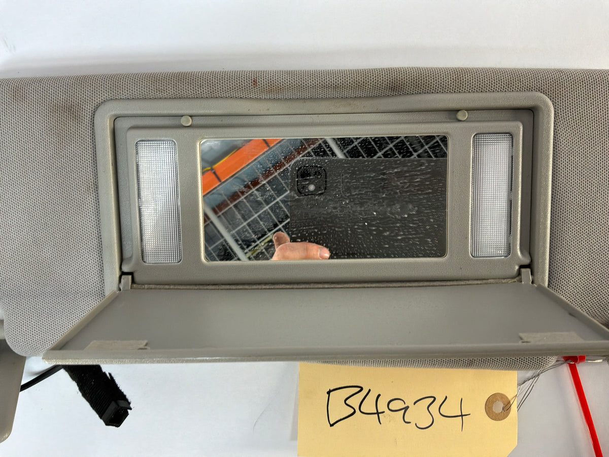 2014 Chevy SS Sedan RH & LH Sun Visor Sunvisor Shade OEM