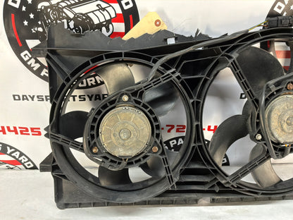 2005 Pontiac GTO Dual Electric Radiator Cooling Fans Shroud Assembly OEM