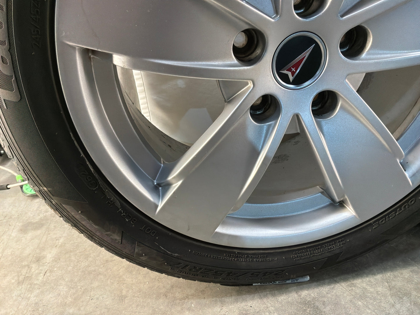 2004 Pontiac GTO Factory OEM 17X8 Wheels and Tires