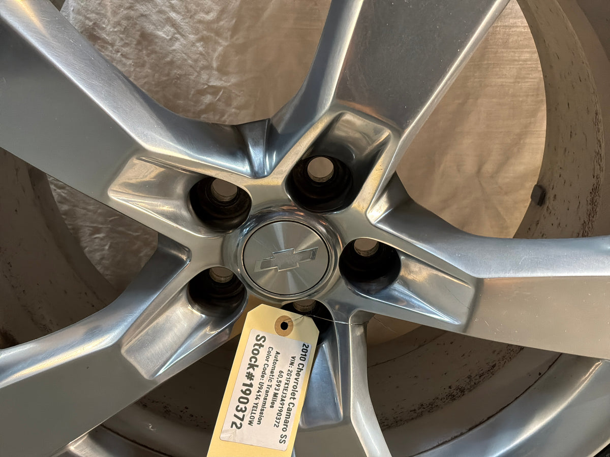 2010 Chevy Camaro SS 20x8 20x9 Factory OEM Wheels Rims with Tires