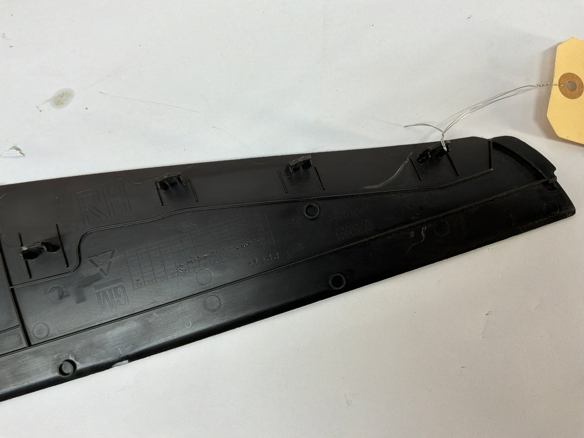 2017 Chevy SS Sedan RH Passenger Center Console Side Trim Extension Panel Molding OEM