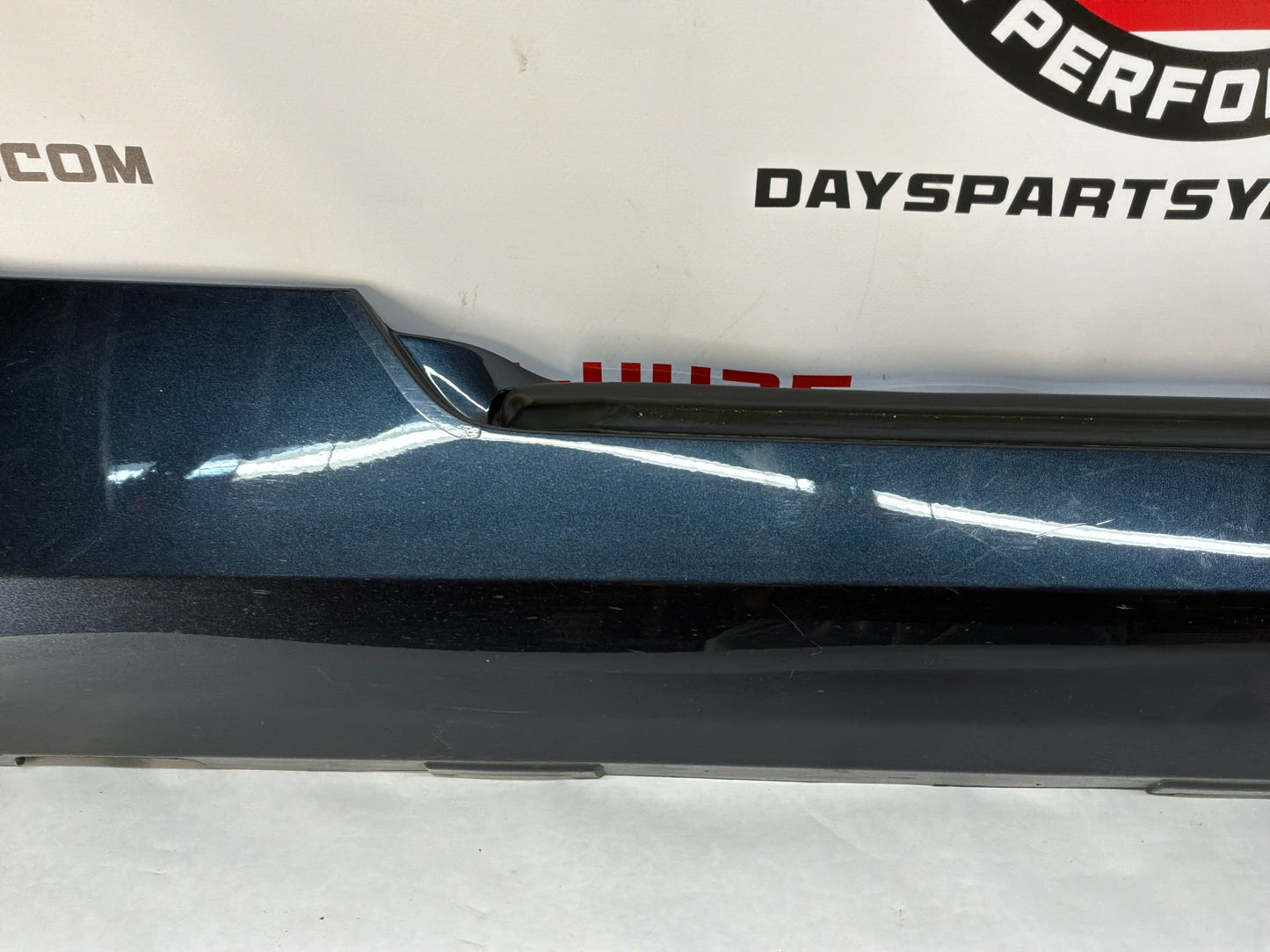 2014 Chevy Camaro SS RH Passenger Rocker Molding Side Skirt Panel OEM