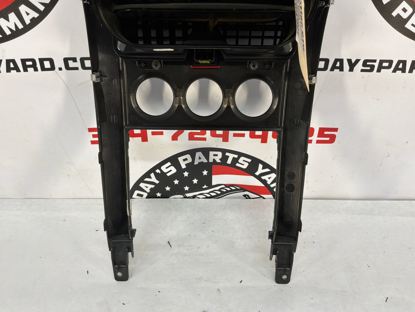 2005 Pontiac GTO Radio bezel