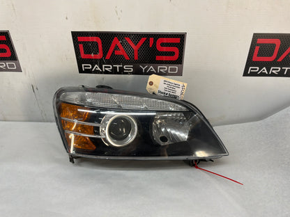 Rh headlight - Day's Parts Yard