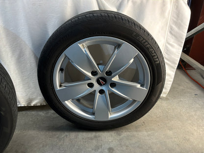 2004 Pontiac GTO Factory OEM 17X8 Wheels and Tires