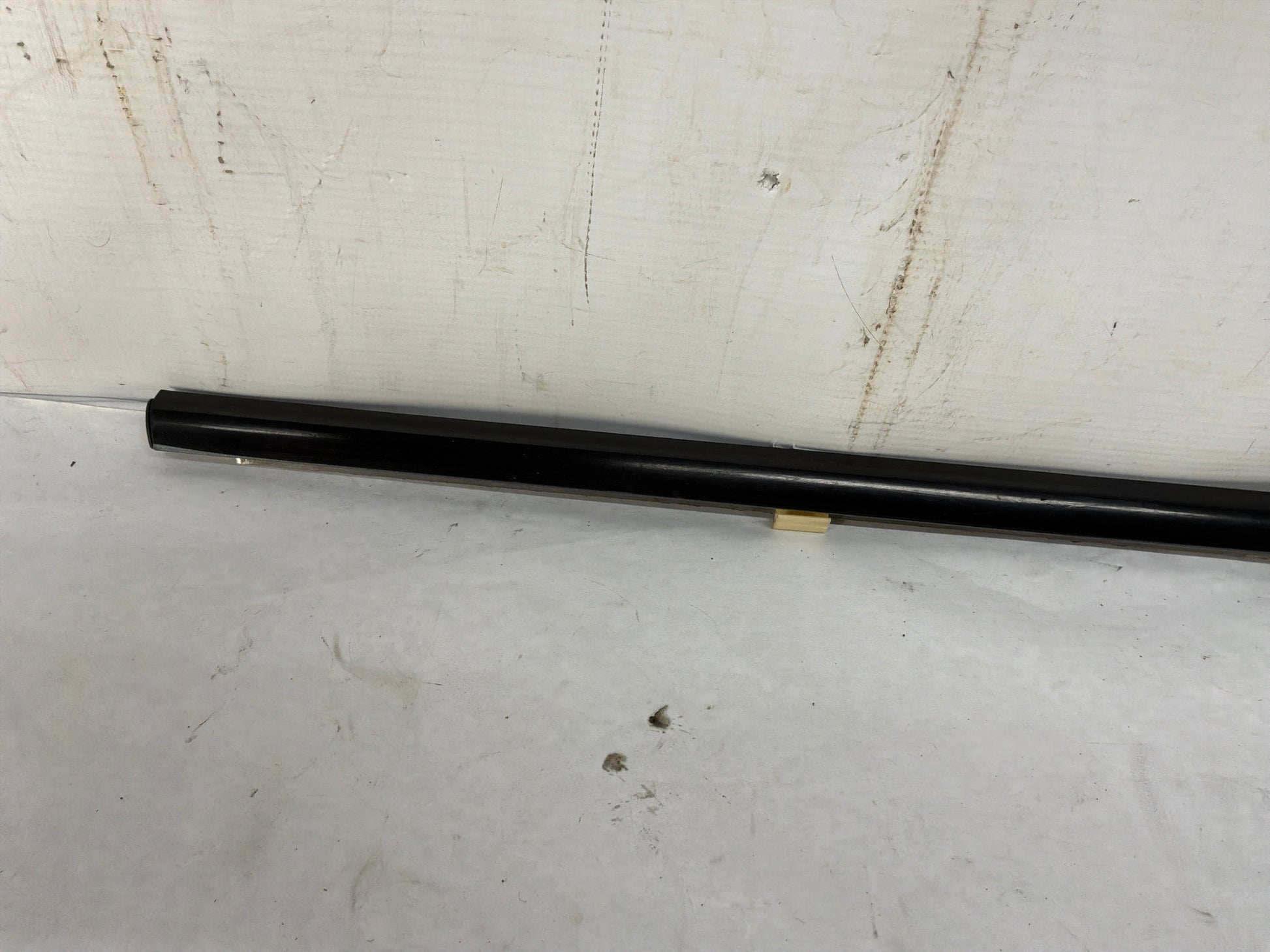Belt molding - Day's Parts Yard