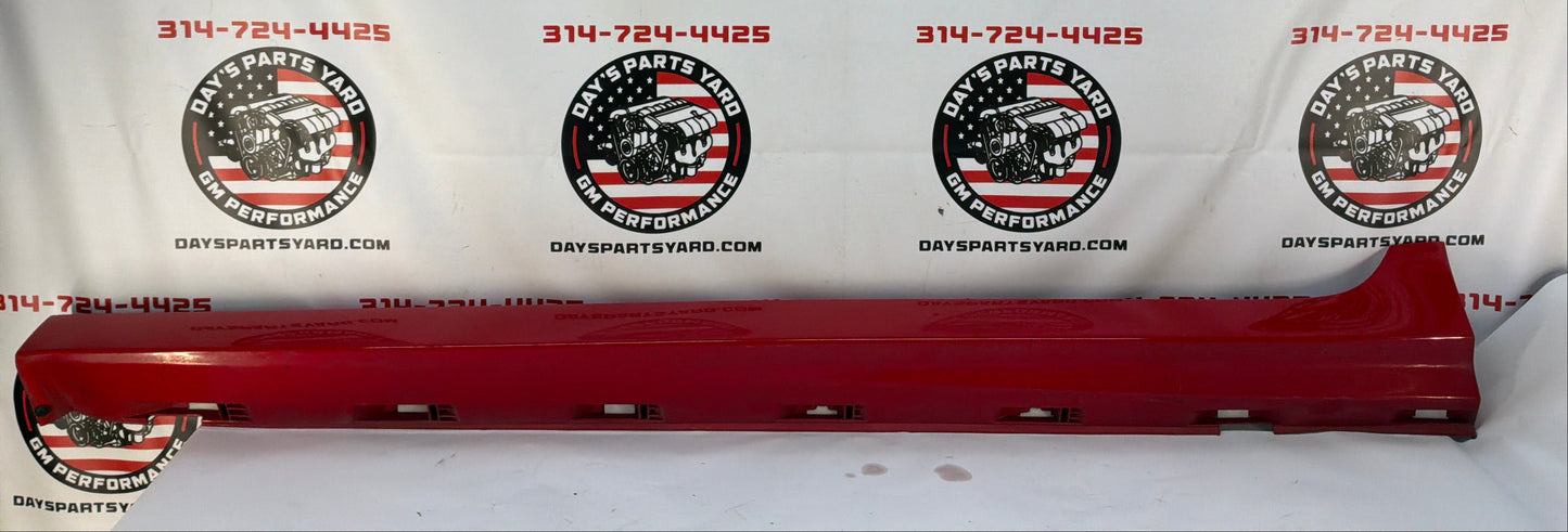 2008 Pontiac G8 GT LH Driver Rocker Molding Side Skirt Panel Trim Red OEM